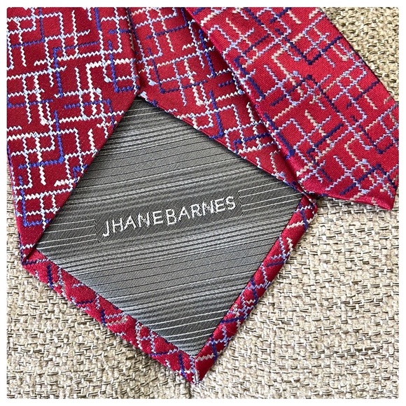 💕Beautiful Red Jhane Barnes Mens Silk Tie💕 - Picture 5 of 13